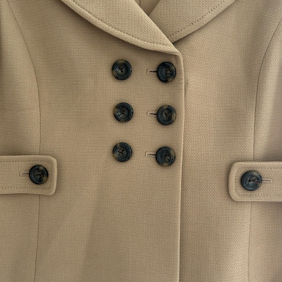 Ann Taylor LOFT Blazer - Picture 2 of 4